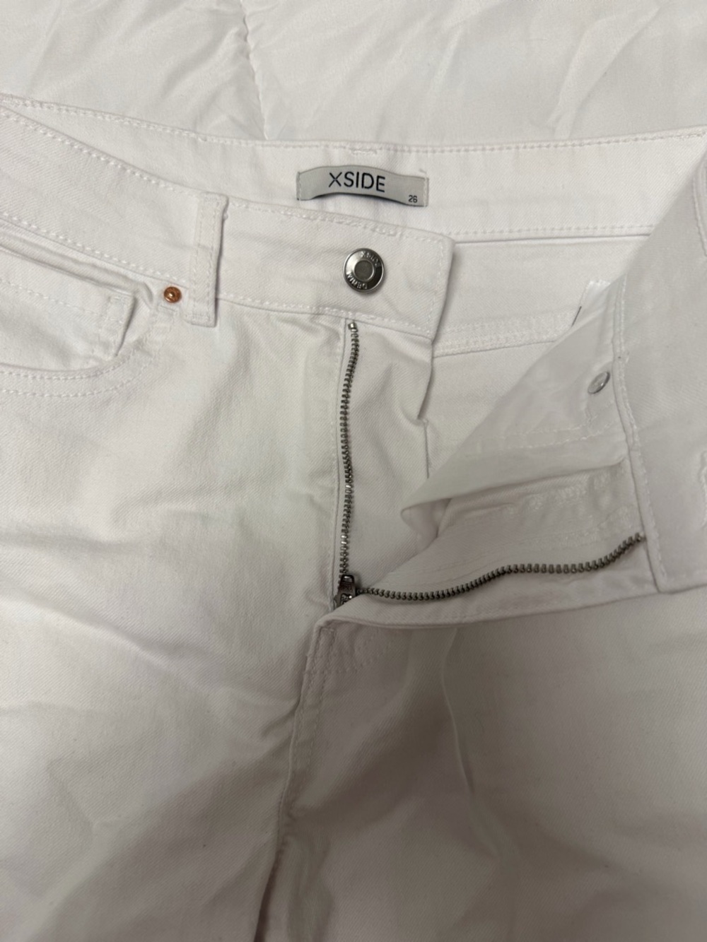 XSIDE White High-Waist Jeans